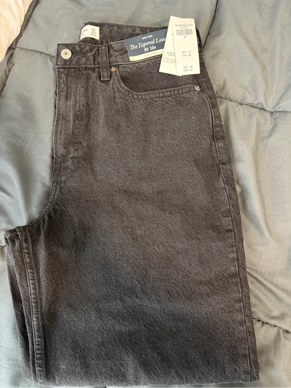 Abercrombie & Fitch Women's High-Rise Black Tapered Jeans. *Curve Love*